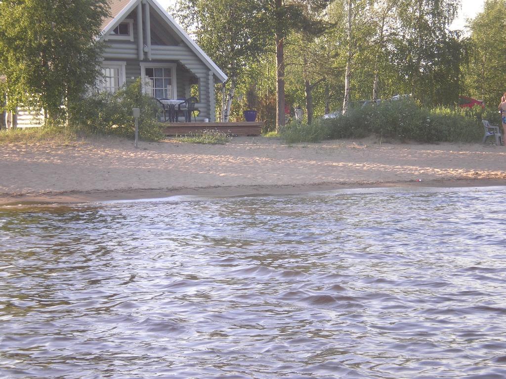 Lomakyla Kultahiekat Hotel Manamansalo Kültér fotó